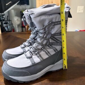 Land’s End Insulated Winter Squall Boots, Size: 7D